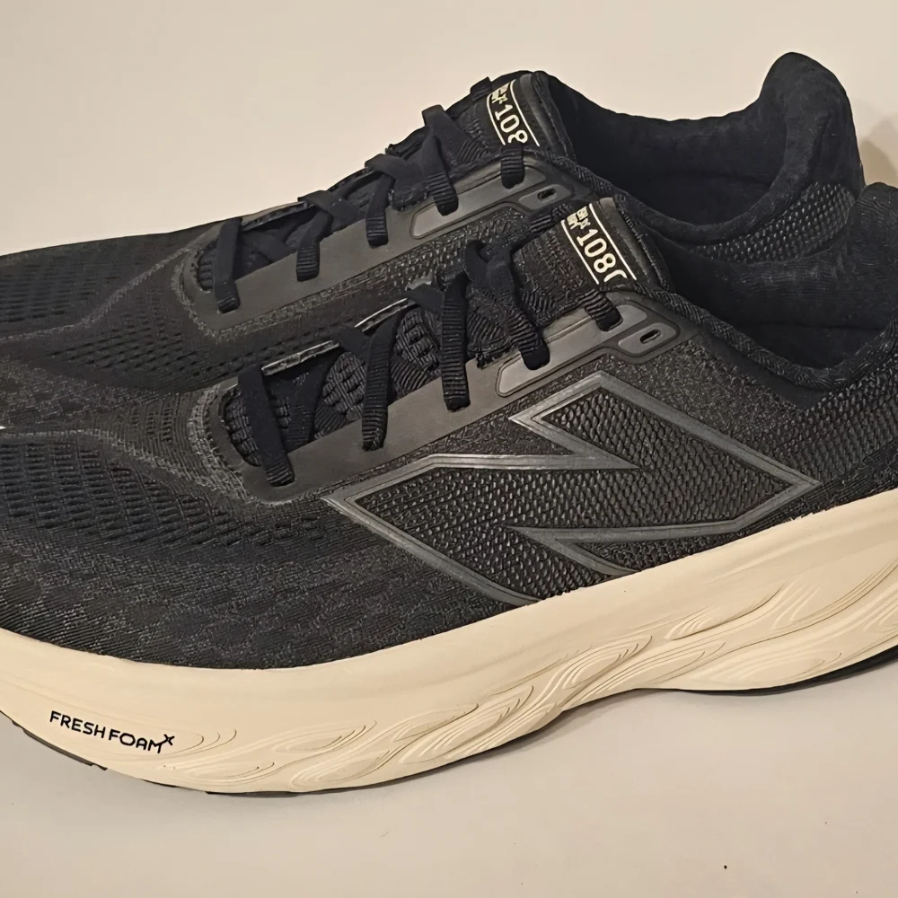 1080 V14 New Balance Size 10.5 Women's Or Men's Size 9. - Picture 3 of 10